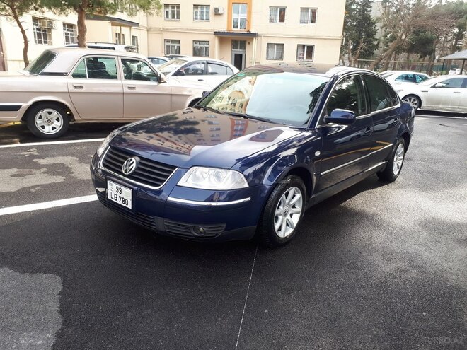 Volkswagen Passat 2003, 320,000 km - 1.8 l - Bakı