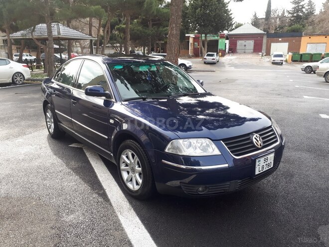 Volkswagen Passat 2003, 320,000 km - 1.8 l - Bakı