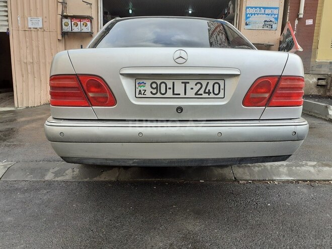 Mercedes E 240 1999, 279,000 km - 2.4 л - Bakı