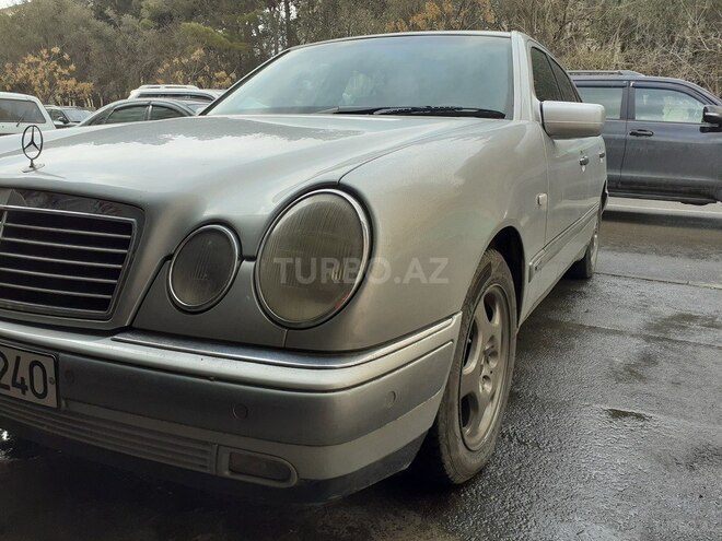 Mercedes E 240 1999, 279,000 km - 2.4 л - Bakı