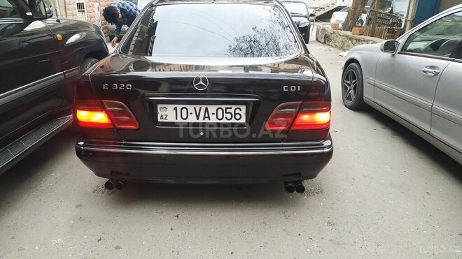 Mercedes E 320 2000, 390,000 km - 3.2 л - Bakı