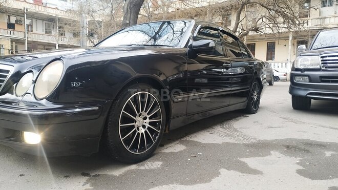 Mercedes E 320 2000, 390,000 km - 3.2 л - Bakı