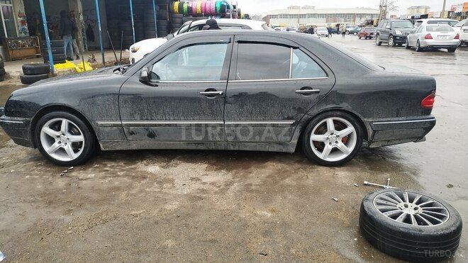 Mercedes E 320 2000, 390,000 km - 3.2 л - Bakı