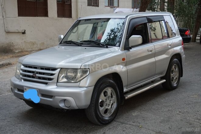 Mitsubishi Pajero io 2001, 270,000 km - 2.0 l - Bakı