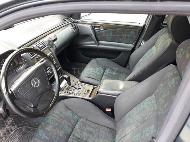 Mercedes E 280 1998, 320,000 km - 2.8 l - Sumqayıt