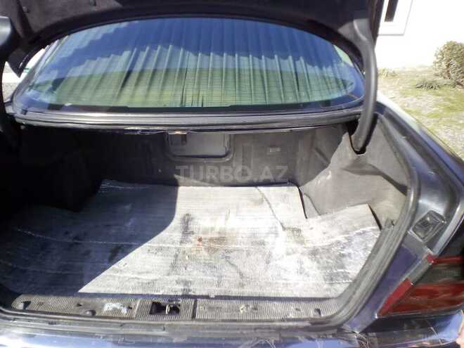 Mercedes E 220 1998, 450,956 km - 2.2 l - Beyləqan