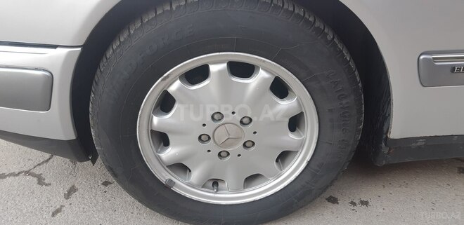 Mercedes E 230 1996, 347,000 km - 2.3 l - Bakı