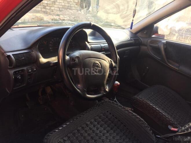 Opel Astra 1996, 290,000 km - 1.6 l - Sumqayıt