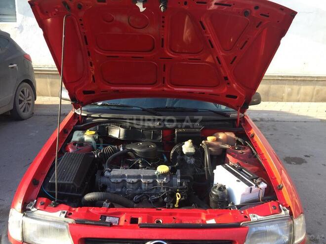 Opel Astra 1996, 290,000 km - 1.6 l - Sumqayıt