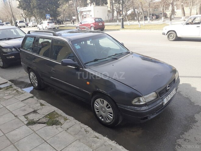 Opel Astra 1997, 256,000 km - 1.8 l - Sumqayıt