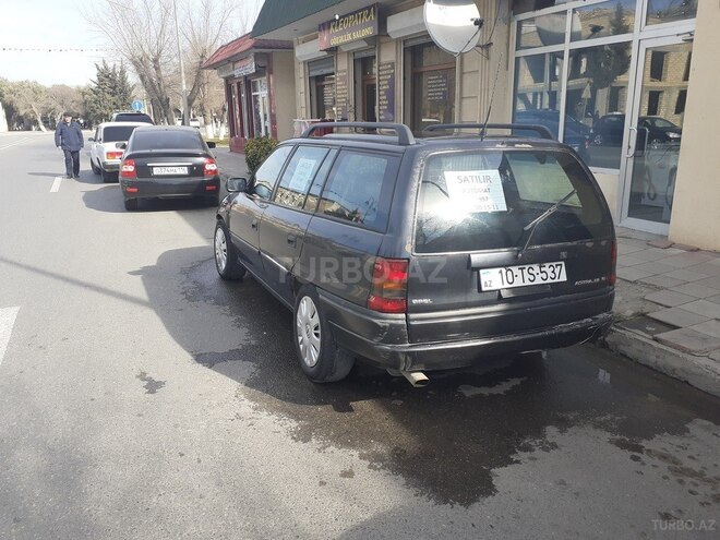 Opel Astra 1997, 256,000 km - 1.8 l - Sumqayıt