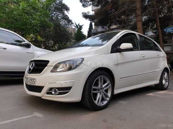 Mercedes B 200 2010, 80,000 km - 2.0 л - Bakı