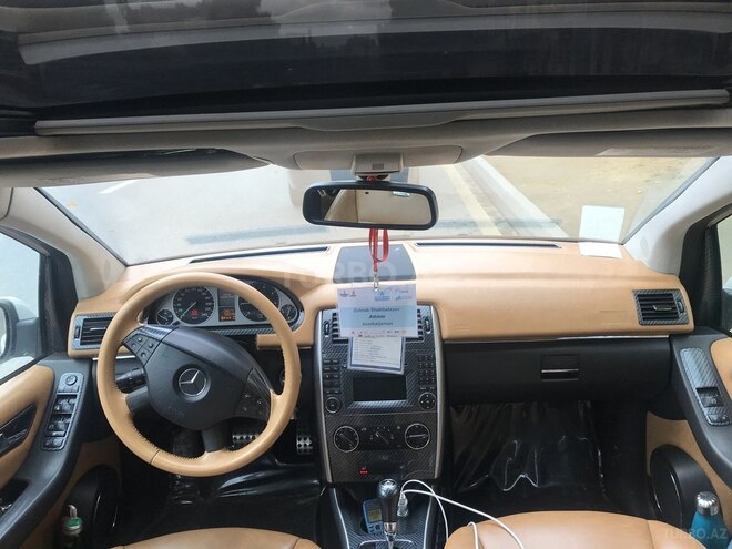 Mercedes B 200 2010, 80,000 km - 2.0 л - Bakı