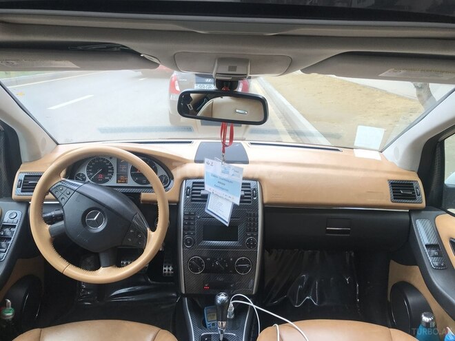 Mercedes B 200 2010, 80,000 km - 2.0 л - Bakı