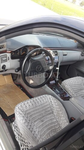 Mercedes E 280 1996, 41,000 km - 2.8 л - Bakı