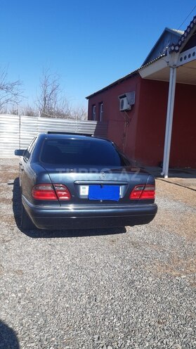 Mercedes E 230 1996, 335,000 km - 2.3 л - Bərdə