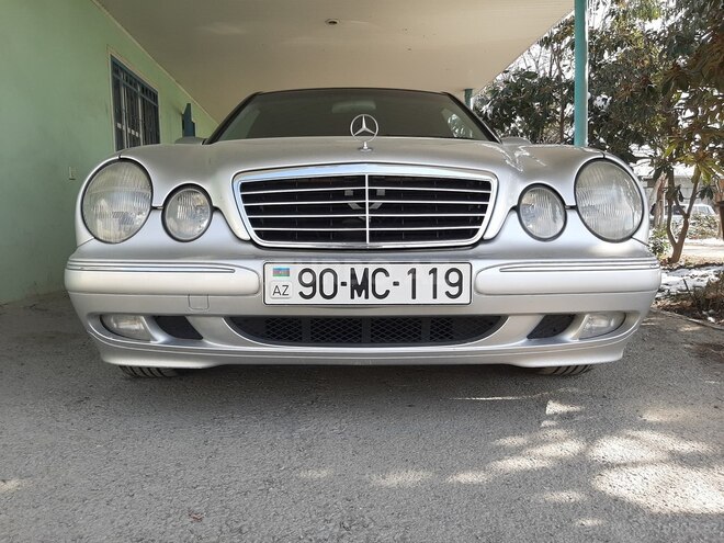 Mercedes E 280 2000, 247,068 km - 2.8 л - Göyçay
