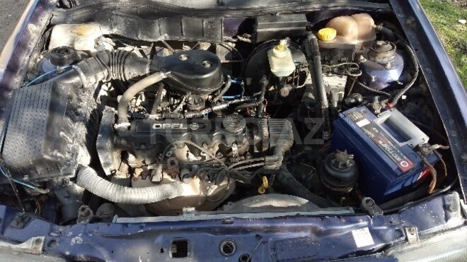 Opel Astra 1997, 364,000 km - 1.6 л - Xaçmaz
