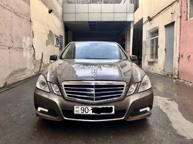 Mercedes E 220 2009, 264,000 km - 2.2 l - Bakı