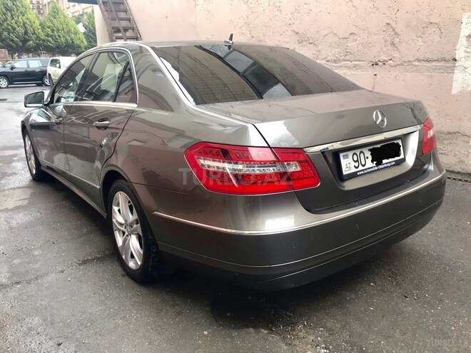 Mercedes E 220 2009, 264,000 km - 2.2 l - Bakı