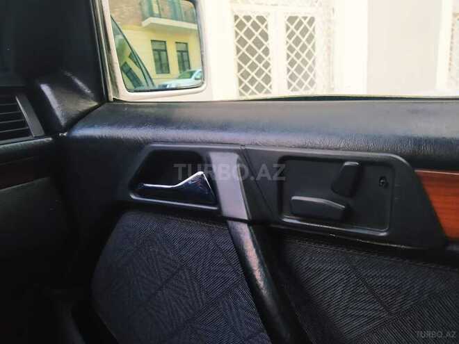 Mercedes E 220 1993, 400,200 km - 2.2 l - Bakı