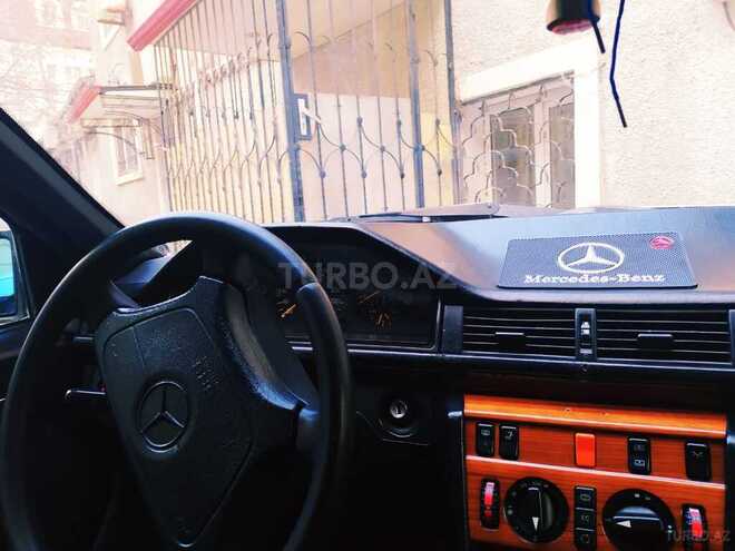 Mercedes E 220 1993, 400,200 km - 2.2 l - Bakı