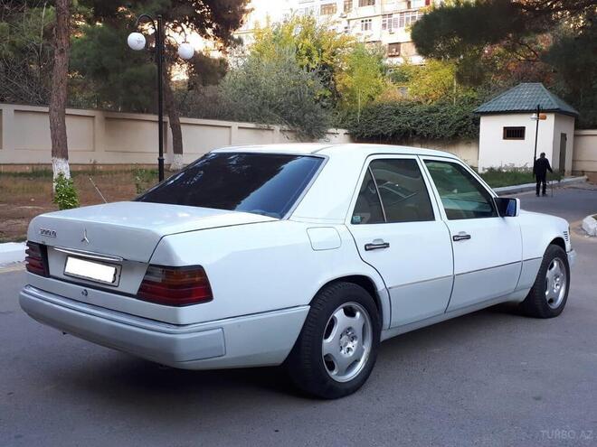 Mercedes E 300 1992, 250,000 km - 3.0 l - Bakı