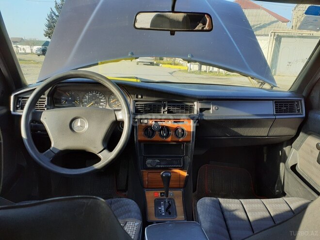 Mercedes 190 1992, 253,800 km - 2.0 л - Bakı