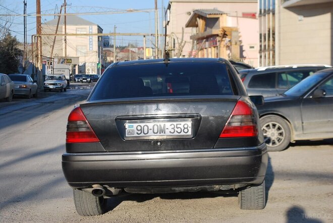 Mercedes C 180 1994, 410,452 km - 1.8 l - Bakı