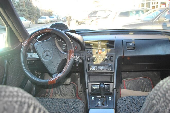 Mercedes C 180 1994, 410,452 km - 1.8 l - Bakı