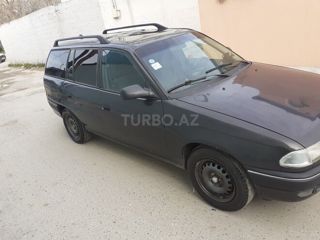 Opel Astra 1996, 400,000 km - 2.0 л - Bakı