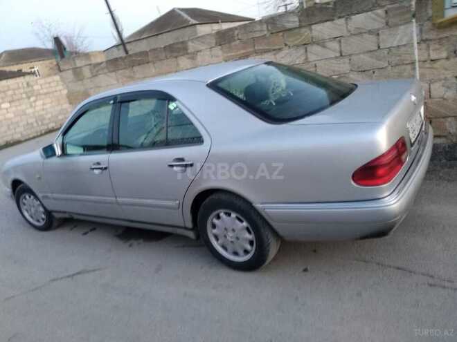 Mercedes E 220 1999, 490,000 km - 2.2 l - Siyəzən
