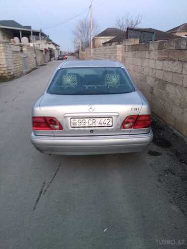 Mercedes E 220 1999, 490,000 km - 2.2 l - Siyəzən