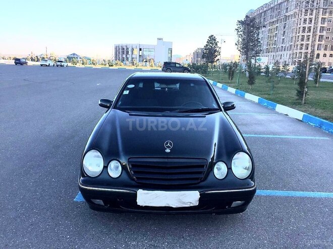 Mercedes E 220 2001, 325,000 km - 2.2 l - Sumqayıt