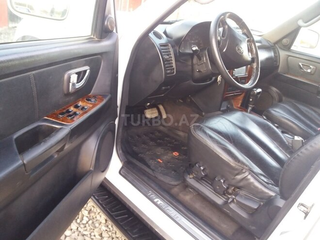 Hyundai Terracan 2002, 233,000 km - 2.5 l - Biləsuvar