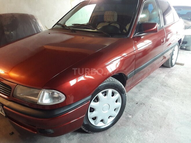 Opel Astra 1997, 414,201 km - 1.6 l - Bakı