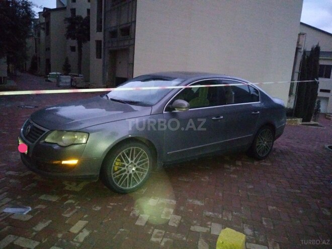 Volkswagen Passat 2005, 218,500 km - 0.2 l - Bakı