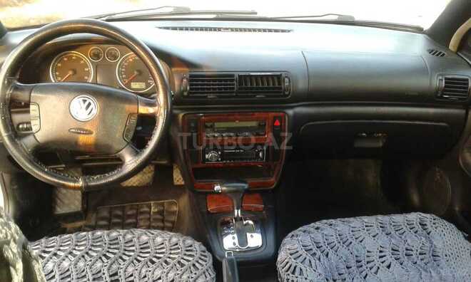 Volkswagen Passat 2001, 300,000 km - 1.8 л - Bakı