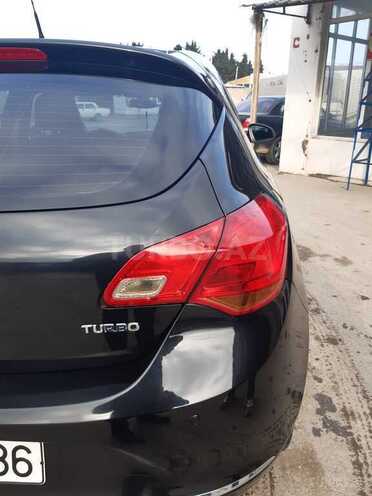 Opel Astra 2012, 97,000 km - 1.4 l - Bakı