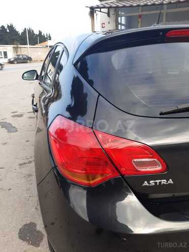 Opel Astra 2012, 97,000 km - 1.4 l - Bakı