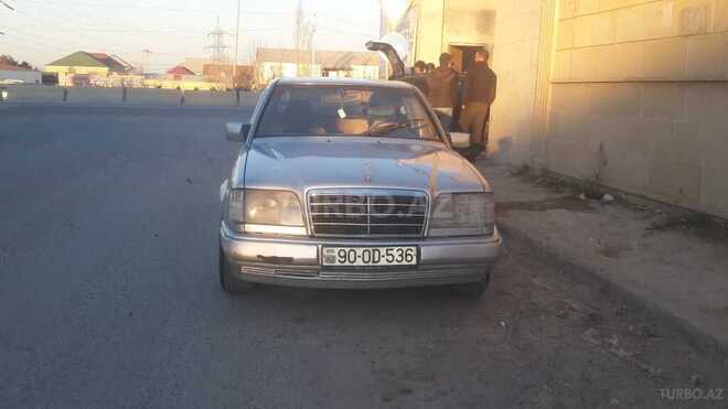 Mercedes E 260 1989, 325,085 km - 2.6 л - Sumqayıt