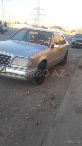 Mercedes E 260 1989, 325,085 km - 2.6 л - Sumqayıt