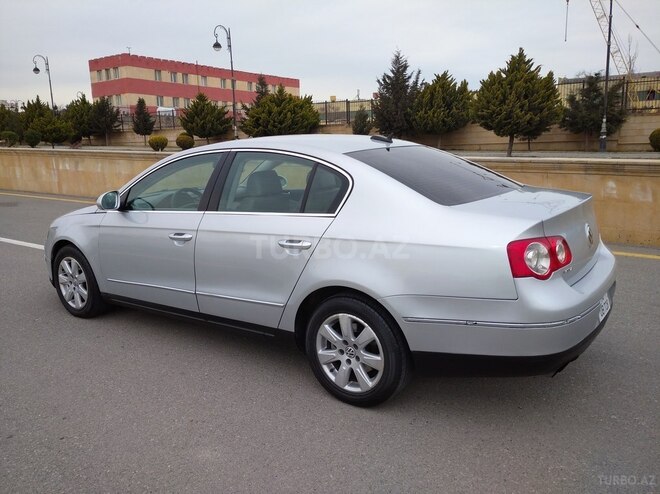 Volkswagen Passat 2005, 236,000 km - 2.0 l - Bakı