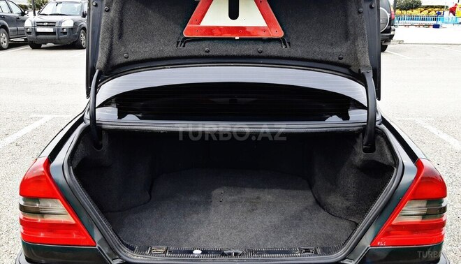 Mercedes C 220 1995, 283,000 km - 2.2 l - Bakı
