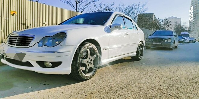 Mercedes C 240 2001, 221,000 km - 2.6 l - Bakı