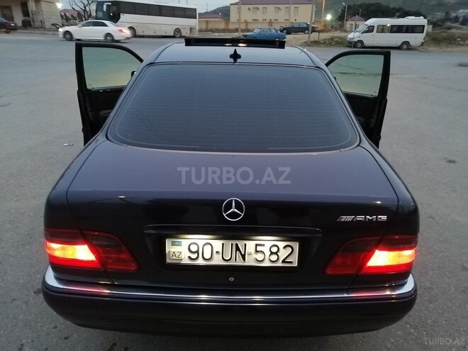 Mercedes E 240 1999, 404,000 km - 2.4 л - Bakı