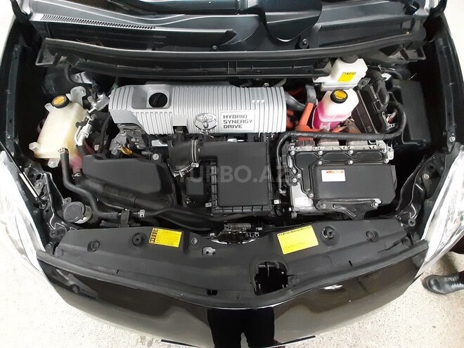 Toyota Prius 2013, 148,000 km - 1.8 l - Bakı