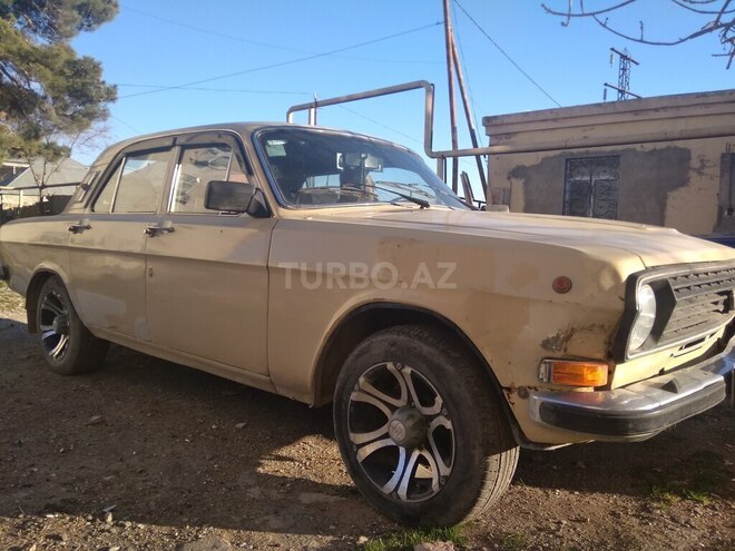 GAZ 24 1981, 300,000 km - 2.4 l - Bakı