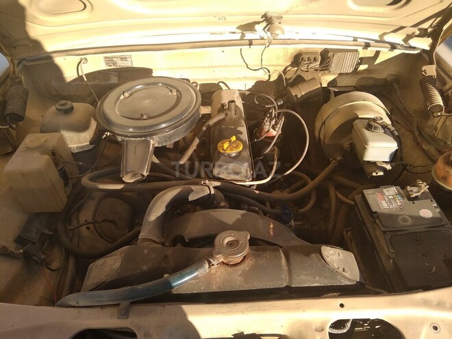 GAZ 24 1981, 300,000 km - 2.4 l - Bakı