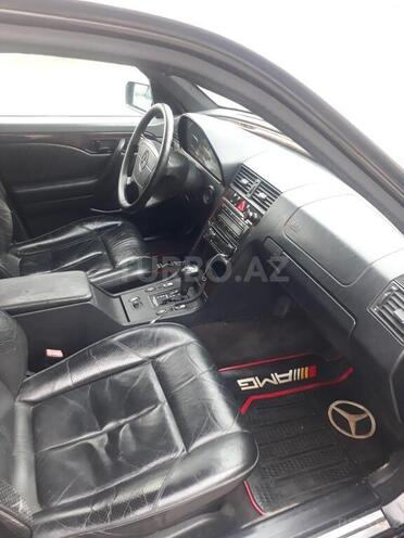 Mercedes C 230 1998, 270,000 km - 2.3 l - Sumqayıt